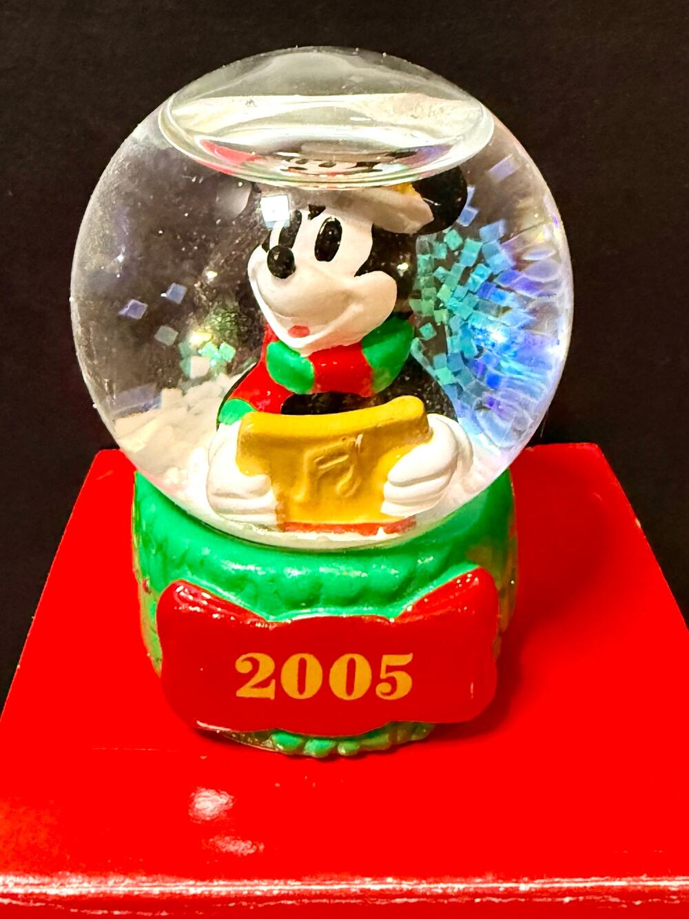 2005 Disney Mickey Mouse Miniature Snow Globe, an exclusive holiday collectible
